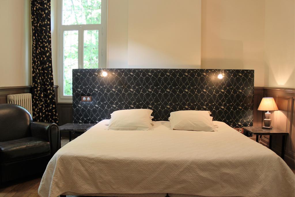 Chambres D'Hotes Chateau De Viviez Bagian luar foto