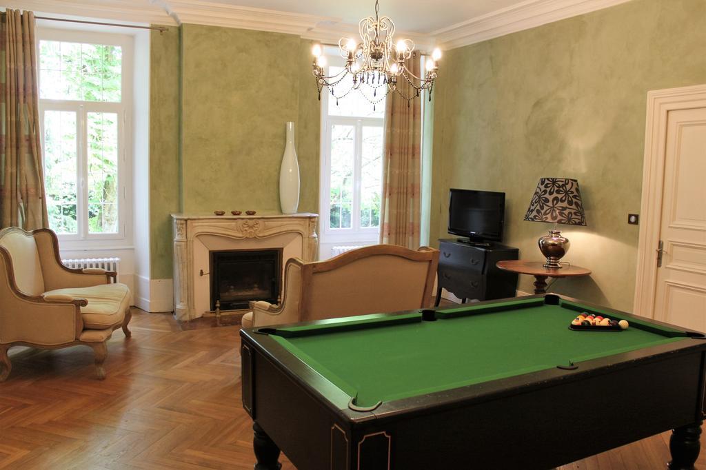 Chambres D'Hotes Chateau De Viviez Bagian luar foto