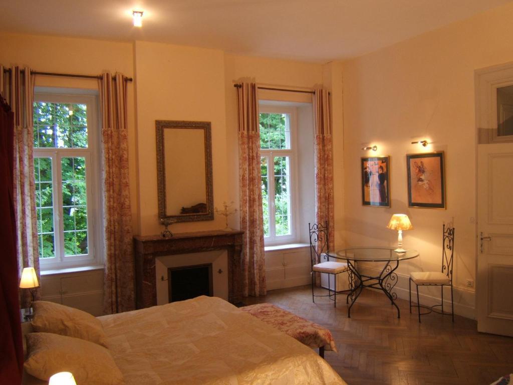 Chambres D'Hotes Chateau De Viviez Bagian luar foto